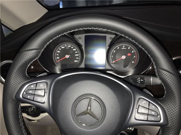 奔驰V260L加长尊贵版全新17款最新价格