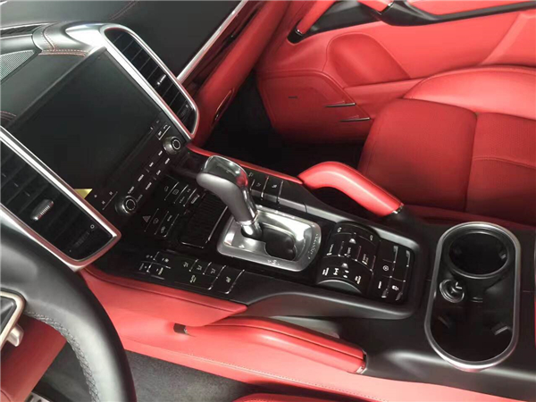 最新卡宴北京现车4S店当天提中心优惠万