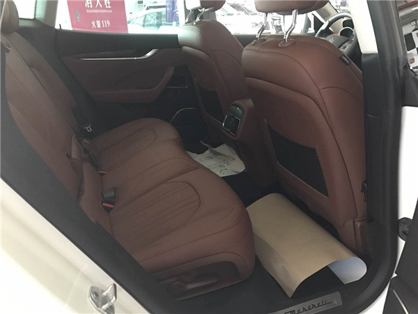 99万玛莎拉蒂SUV全国人都笑了值不值？