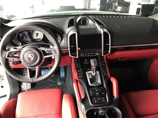 保时捷卡宴个性与众不同全国热销全国牌