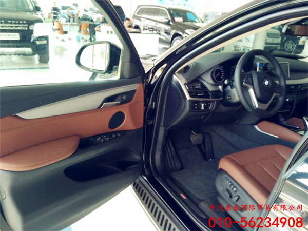 SUV领域无人不知道宝马X6卡宴见都尿了