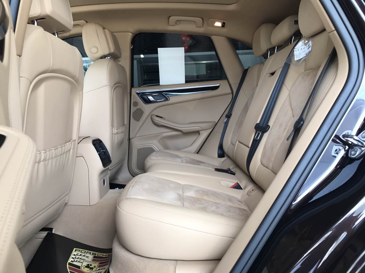 17款保时捷Macan3.0配置高中档颜色选车