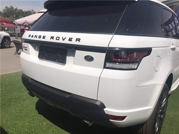 路虎揽胜运动现车17款高清大图实拍汇