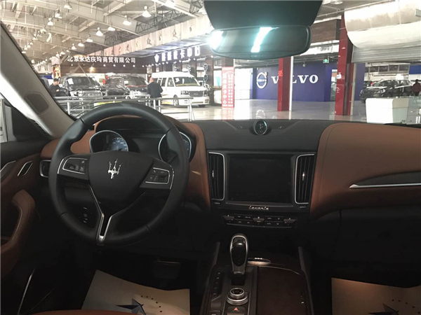 99万玛莎拉蒂SUV全国人都笑了值不值？