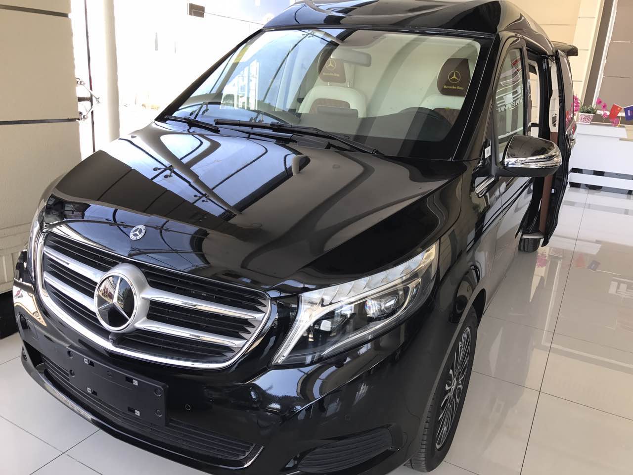 奔驰V260L尊贵加长版改装迈巴赫版热销