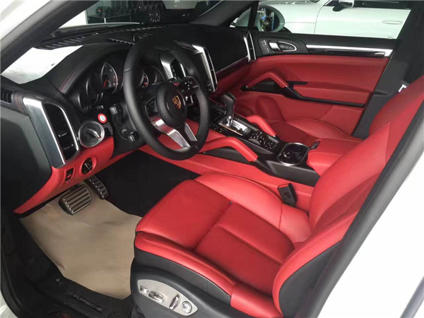 最新卡宴北京现车4S店当天提中心优惠万