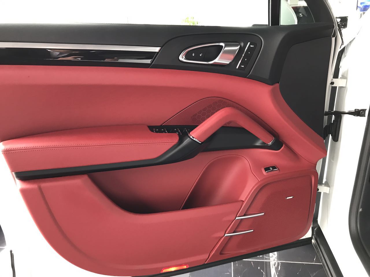 保时捷Caynne卡宴最快SUV越野全新热销