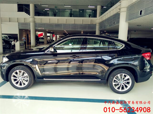 SUV领域无人不知道宝马X6卡宴见都尿了