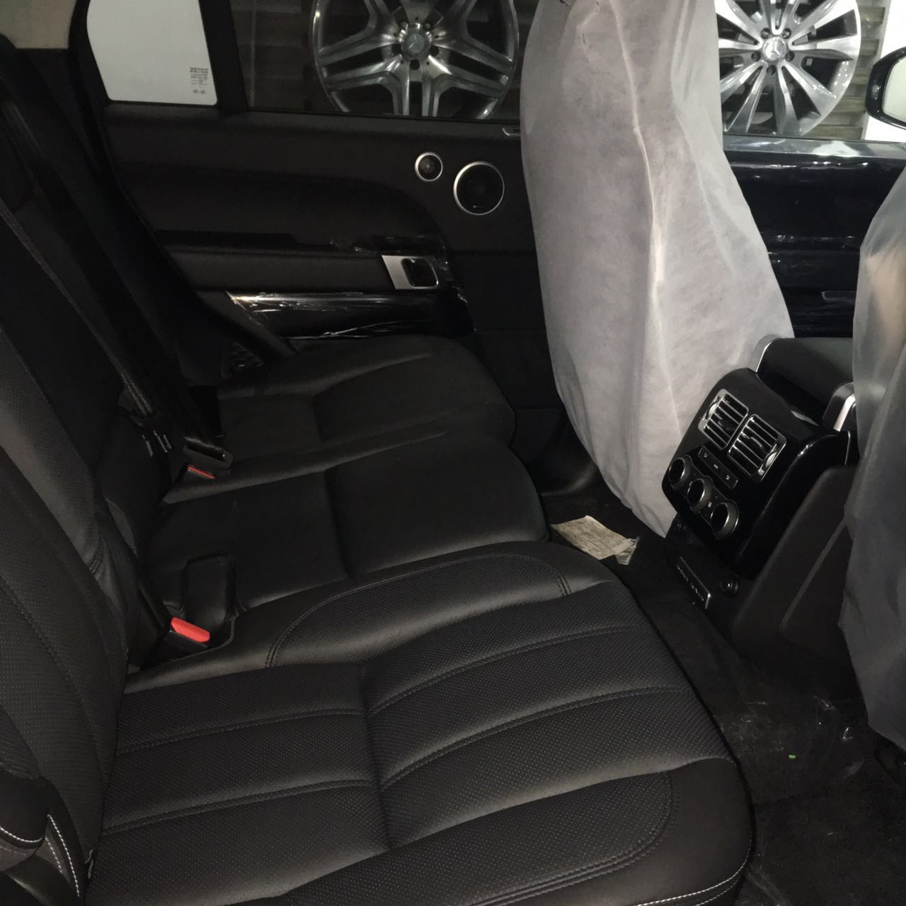 f4d157b1897b1e84.jpg