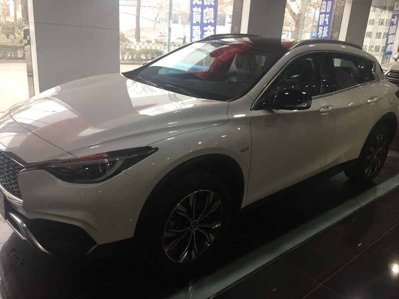 迪Qx30西安现车优惠多多_陕西天宝轩名车汇优