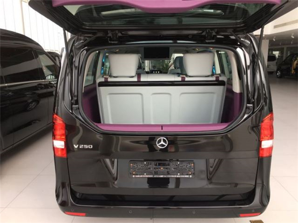 奔驰V250销售电话:13389982878刘经理 奔驰V250销售电话:13389982878刘经理