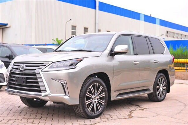 雷克萨斯LX570销售电话：13389982878刘经理