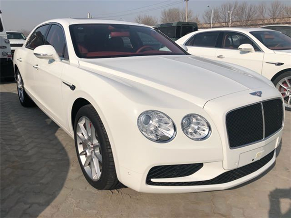 宾利飞驰销售电话：13389982878刘经理