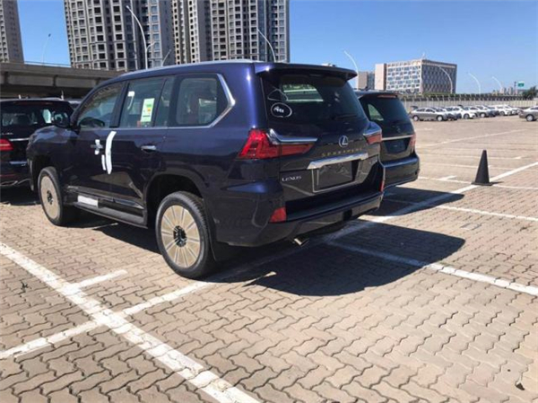 雷克萨斯LX570销售电话：13389982878刘经理