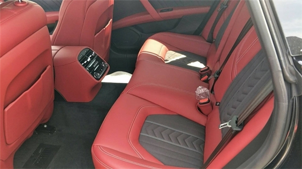 玛莎拉蒂总裁销售电话：13389982878刘经理