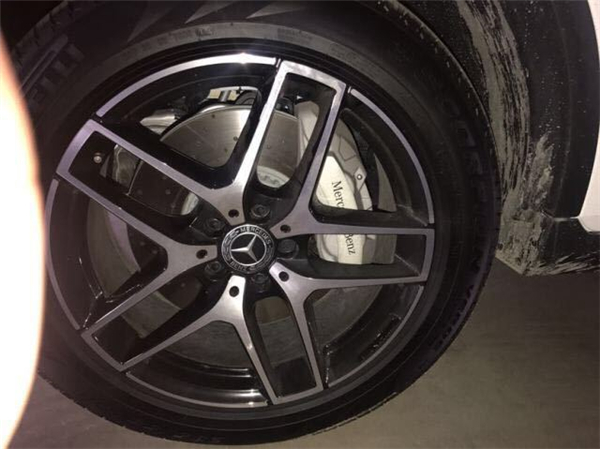 奔驰GLC300销售电话:13389982878刘经理 奔驰GLC300销售电话:13389982878刘经理