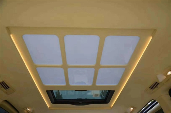 奔驰麦特斯Metris销售电话：13389982878刘经理