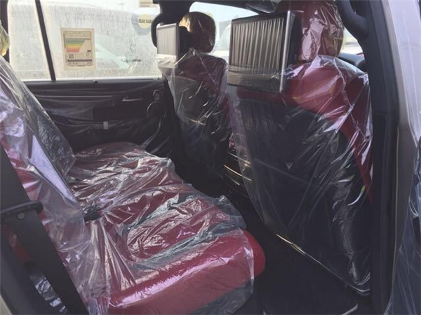 雷克萨斯LX570销售电话：13389982878刘经理