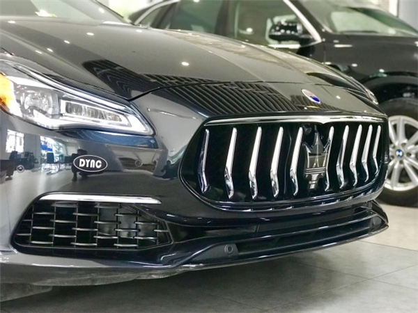 玛莎拉蒂总裁销售电话：13389982878刘经理