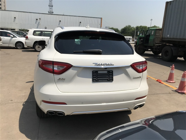 玛莎拉蒂莱万特销售电话：13389982878刘经理