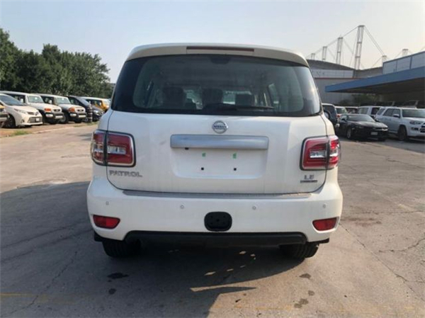 日產(chǎn)途樂5.6L銷售電話：13389982878劉經(jīng)理