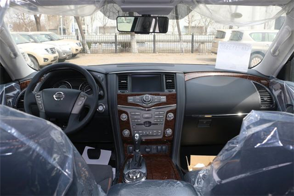 日产途乐销售电话:13389982878刘经理 1361eb39f3b633d7.jpg