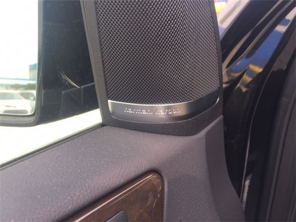 奔驰GLS450销售电话：13389982878刘经理