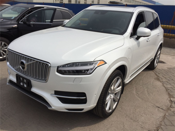 沃尔沃XC90销售电话：13389982878刘经理