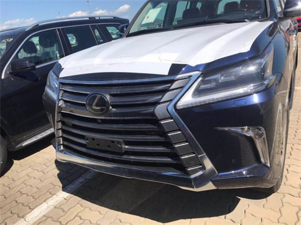 雷克萨斯LX570销售电话：13389982878刘经理