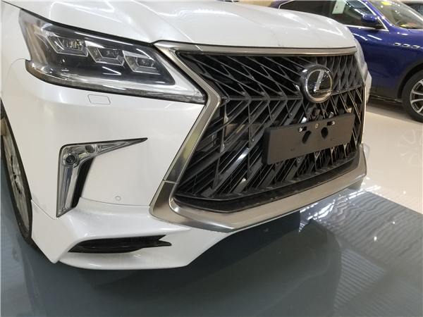 雷克萨斯LX570销售电话：13389982878刘经理