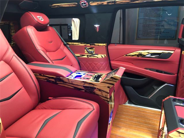 凯迪拉克总统一号销售电话：13389982878刘经理