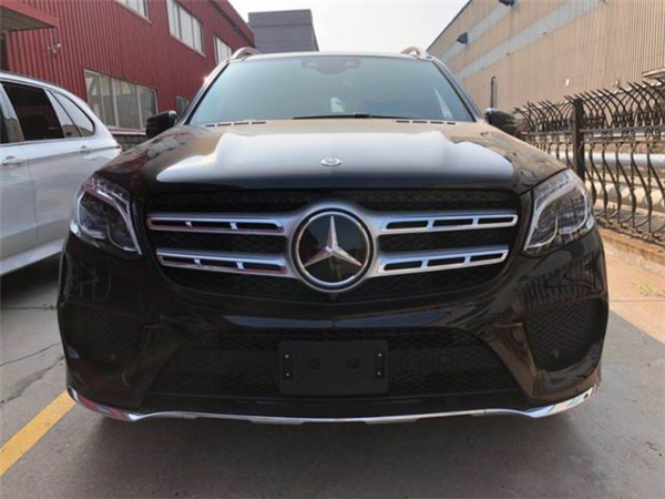 奔驰GLS450销售电话：13389982878刘经理