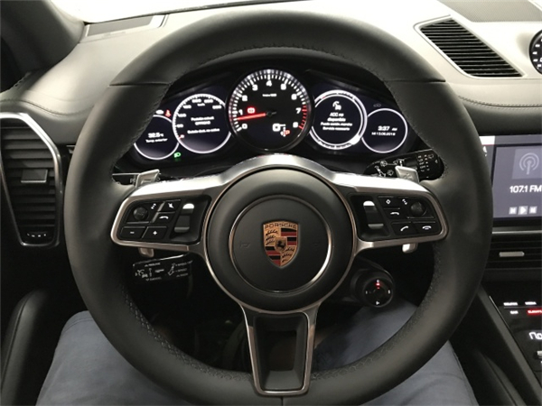 保时捷卡宴销售电话：13389982878刘经理