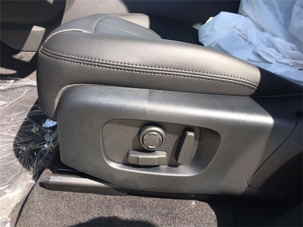 路虎揽胜运动版销售电话:13389982878刘经理 路虎揽胜运动版销售电话:13389982878刘经理