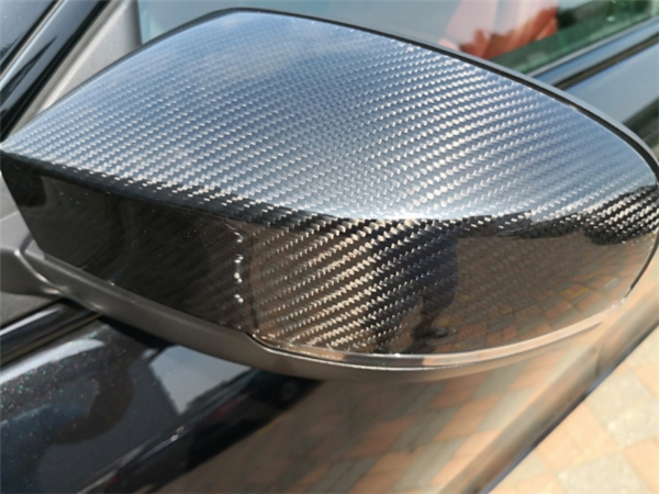 玛莎拉蒂总裁SQ4销售电话：13389982878刘经理