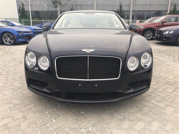 宾利飞驰销售电话：13389982878刘经理