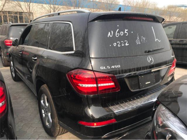 奔驰GLS450销售电话：13389982878刘经理