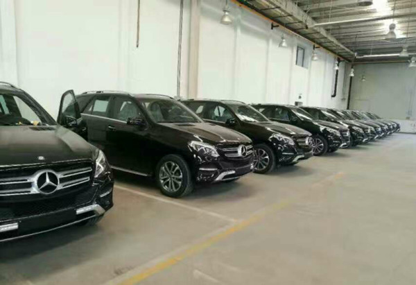 奔驰GLE系列 7×24H销售热线:133-8998-2878刘经理(同微信) 230eb583999d8a28.jpg