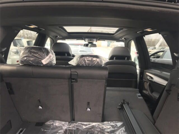 宝马X5销售电话：13389982878刘经理