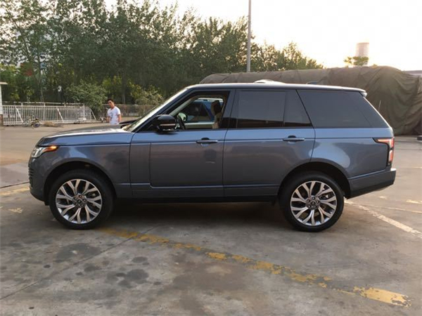 路虎揽胜销售电话：13389982878刘经理