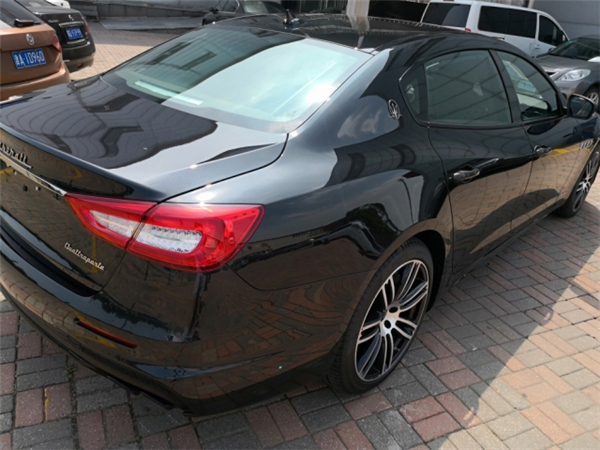 玛莎拉蒂总裁SQ4销售电话：13389982878刘经理