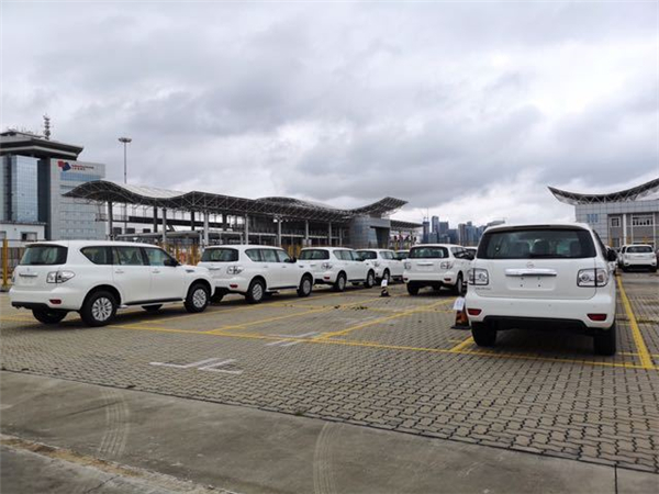 日产途乐销售电话：13389982878刘经理