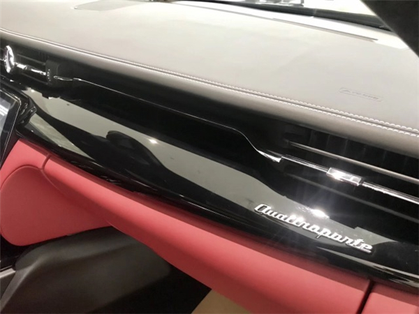 玛莎拉蒂总裁销售电话：13389982878刘经理