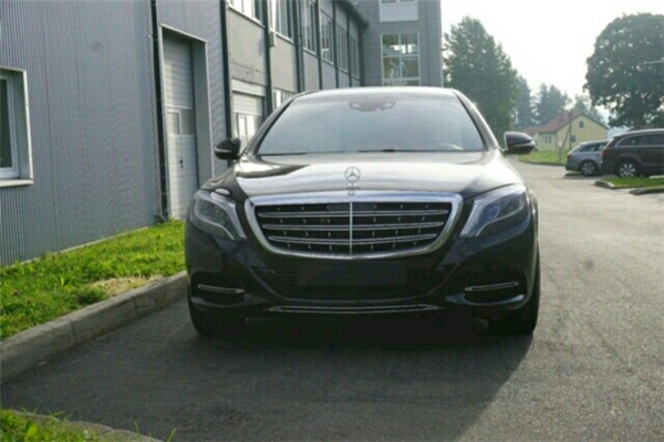 迈巴赫S600 Pullman销售电话：13389982878刘经理