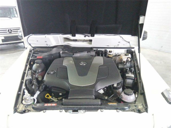 奔驰越野车 销售电话：13389982878刘经理