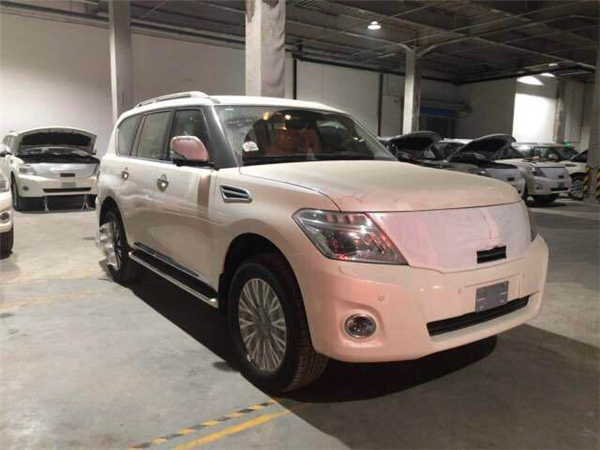 日产尼桑途乐Y62销售电话：13389982878刘经理