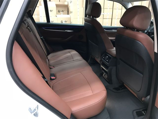 宝马X5油电混合版 销售电话：13389982878刘经理