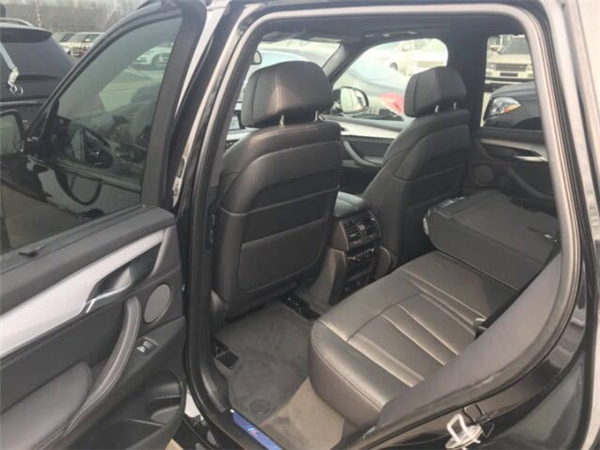 宝马X5销售电话：13389982878刘经理