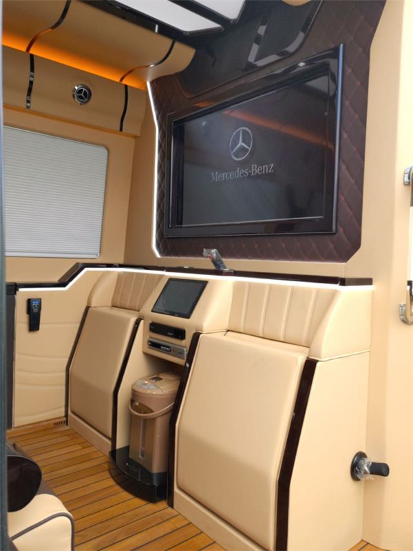 奔驰斯宾特销售电话:13389982878刘经理 奔驰斯宾特销售电话:13389982878刘经理