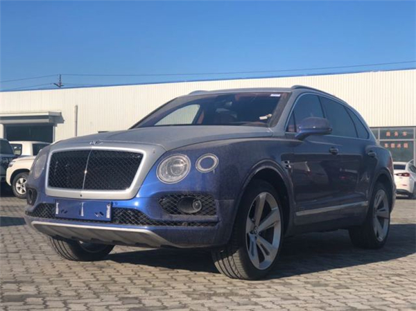 宾利添越销售电话：13389982878刘经理